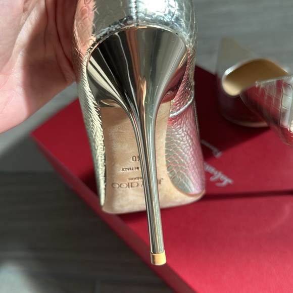 Jimmy Choo gold pump - Picture 6 of 10